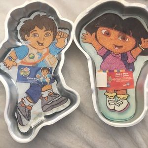 Wilton Diego & Dora cake pans